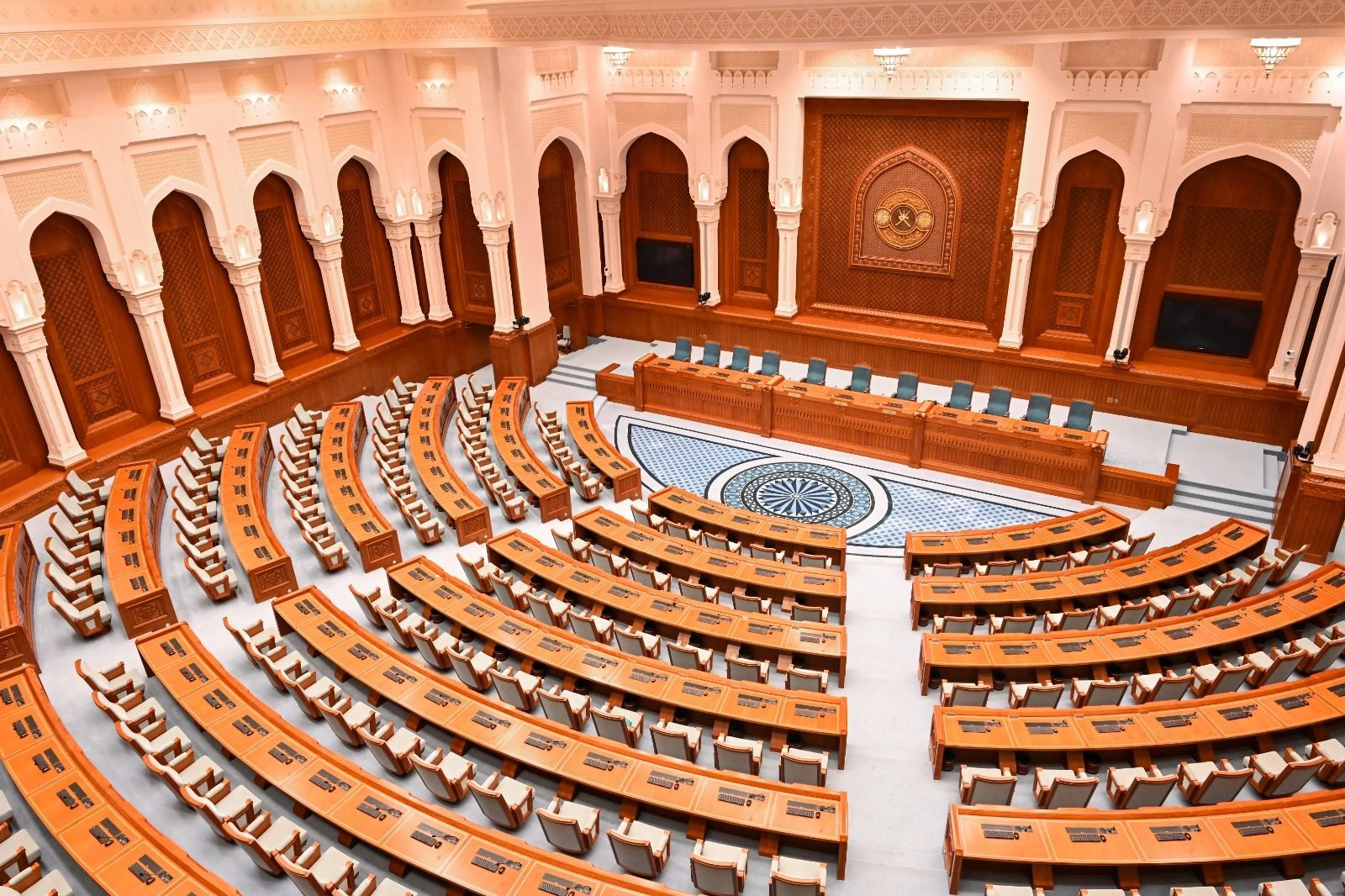 Sahibə Qafarova Oman Şura Məclisinin sədri ilə görüşüb - FOTO
