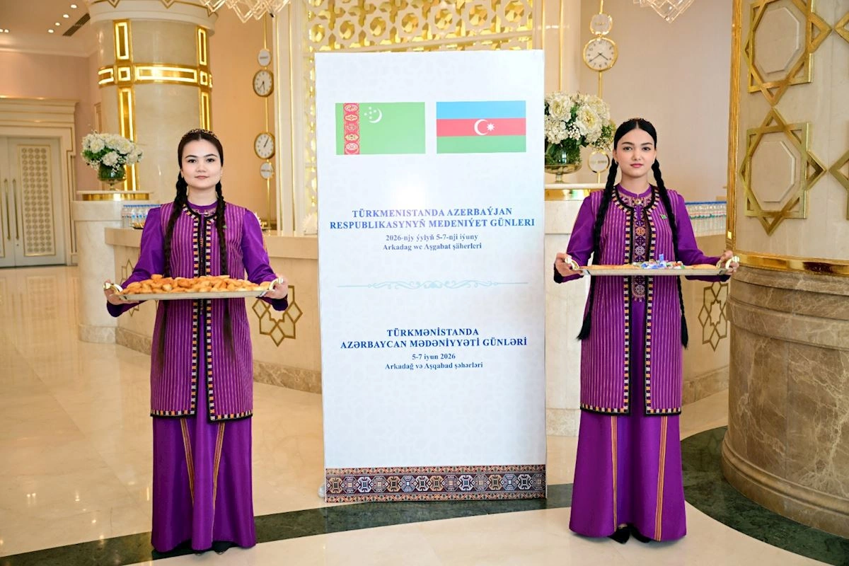 Aşqabad Azərbaycan mədəniyyətini qarşılayır - FOTOLAR