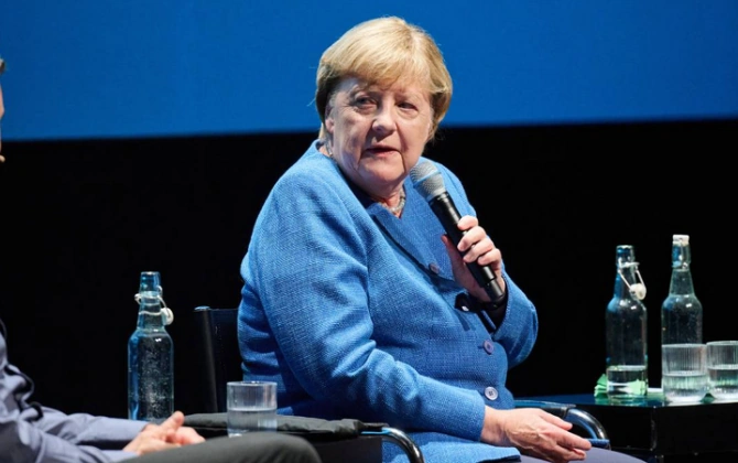 Merkel: AfD-nin seçkilərdə qələbə məni şoka saldı