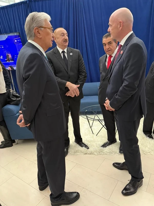 İlham Əliyev Vaşinqtonda bir sıra ölkələrin liderləri və məşhur şəxslərlə görüşüb - FOTO
