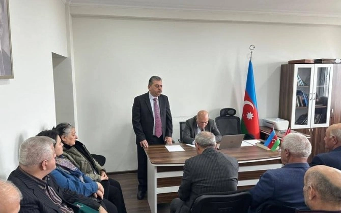 Pənah Hüseyn İSTEFA VERDİ: AXP-yə yeni rəhbər seçildi - FOTO