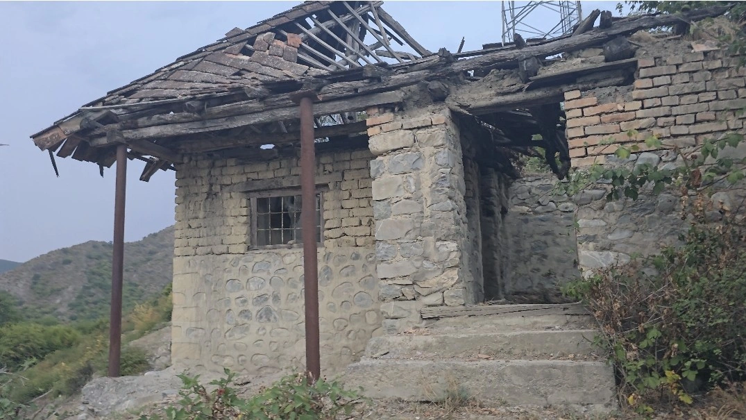 “Arxadan vurulan zərbə” filminin çəkildiyi dəyirman uçub-FOTO+VİDEO