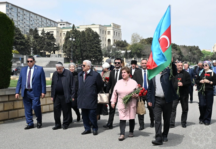 Milli Qəhrəman Albert Aqarunovun xatirəsi yad edilib - FOTO