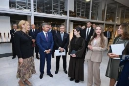 Leyla Əliyeva Müqəddəs Taxt-Tacda Azərbaycan xalçaları sərgisinin açılışında iştirak edib - FOTO