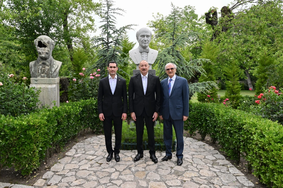 Prezidentlər Şuşada Bülbülün ev-muzeyində oldular – FOTOLAR