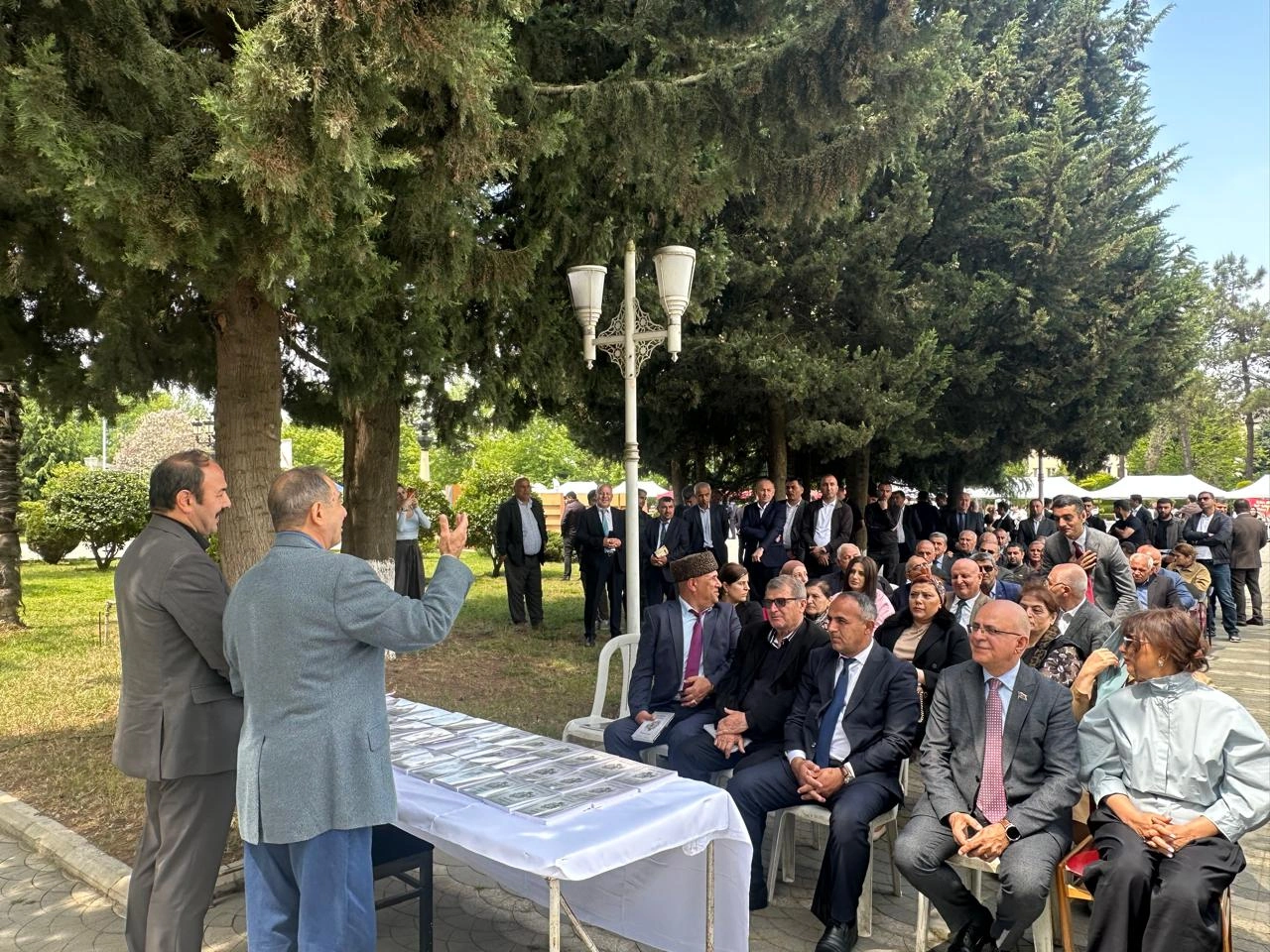 Masallı Kitab Festivalında Əkbər Qoşalının “Seçilmiş əsərləri”nin I cildinin imza mərasimi keçirilib - FOTO