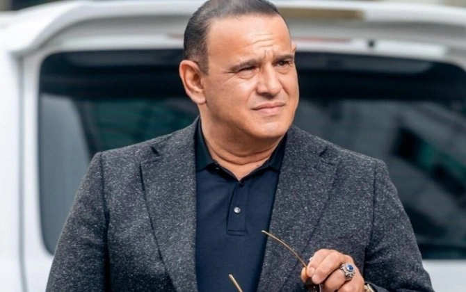 "Yazıb ki, uşaqlıqda oxuduğun "Bayatı şiraz"dan başqa nə etmisən?"