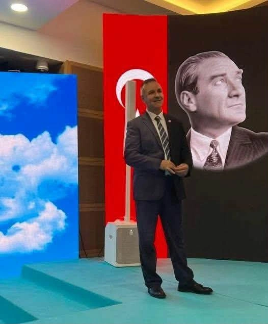 “Azərbaycan–Türkiyə qardaşlığı tarix deyil, gələcək məsələsidir” – türkiyəli yazar