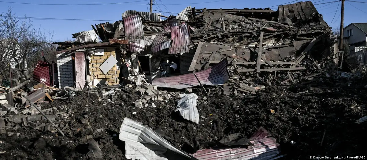"Ukrayna və Rusiyada gecə hücumları: mülki obyektlər zərbə altında, dron müharibəsi genişlənir" - Ukrayna KİV-ləri