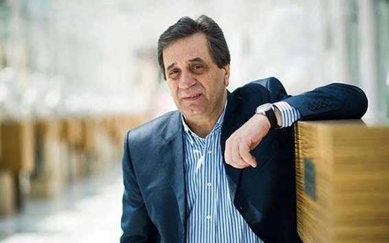 “Tacir Şahmalıoğlu bizə müraciət etməyib, amma ali təhsili olmayan Ağaxan Abdullayevlə Əlibaba Məmmədovu dərs deməyə dəvət etmişdik” - ÖZƏL