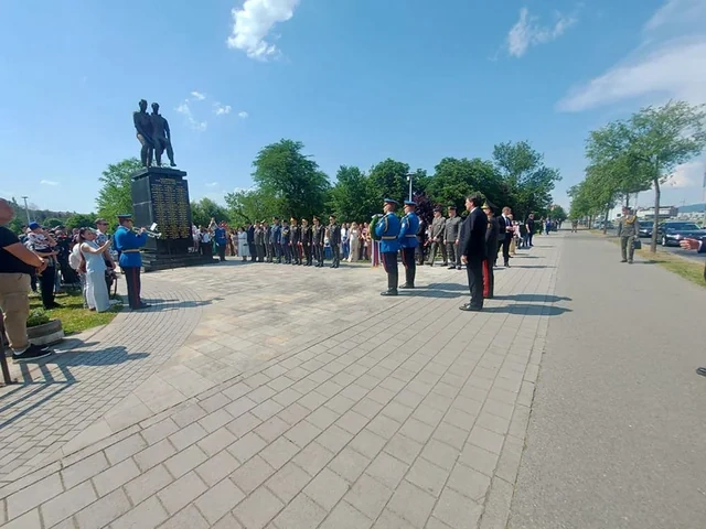 Aleksandr Vuçiç Zakir Həsənovu qəbul etdi - FOTO