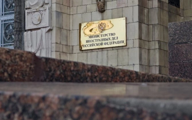 Rusiya XİN Zelenskinin Rusiyanın hava məkanı ilə bağlı dediklərini təkzib edib