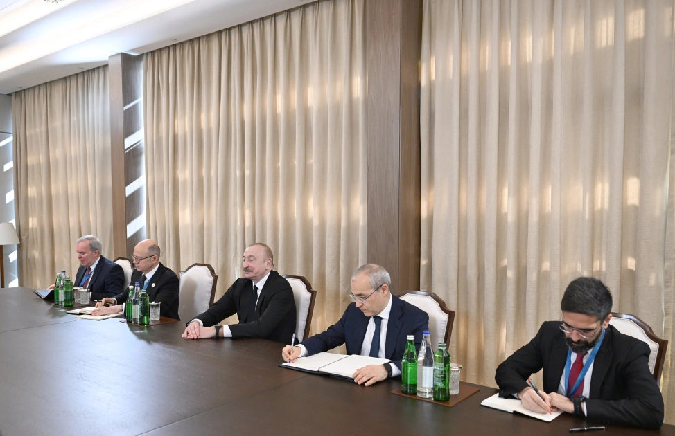 İlham Əliyev Avropa Komissiyasının komissarını qəbul etdi - FOTO