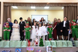Leyla Əliyeva, Arzu Əliyeva və Alena Əliyeva Bakı şəhəri 5 nömrəli internat tipli xüsusi ümumtəhsil məktəbində olublar - FOTO
