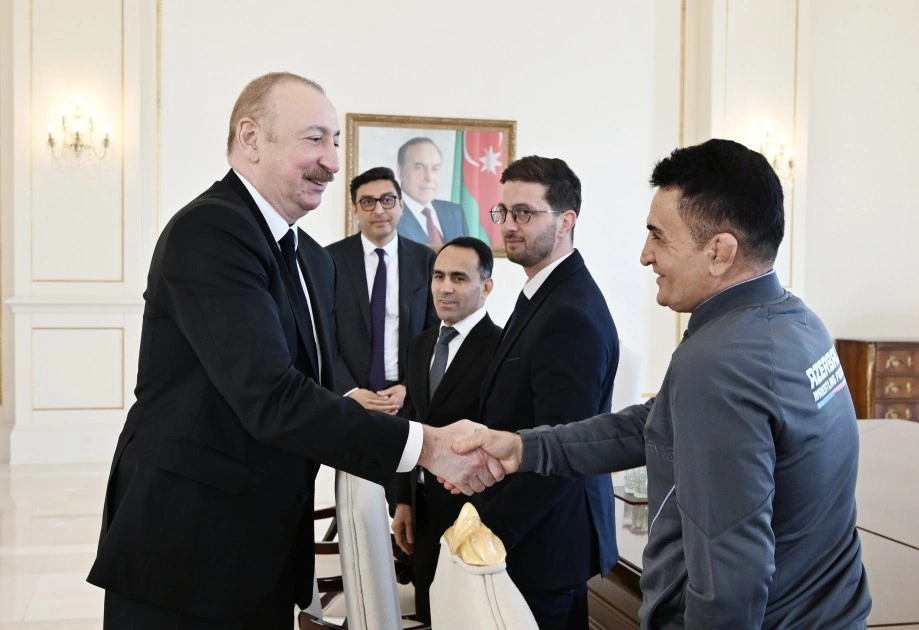 Prezident çempion olan güləşçiləri qəbul etdi - YENİLƏNİB + FOTOLAR