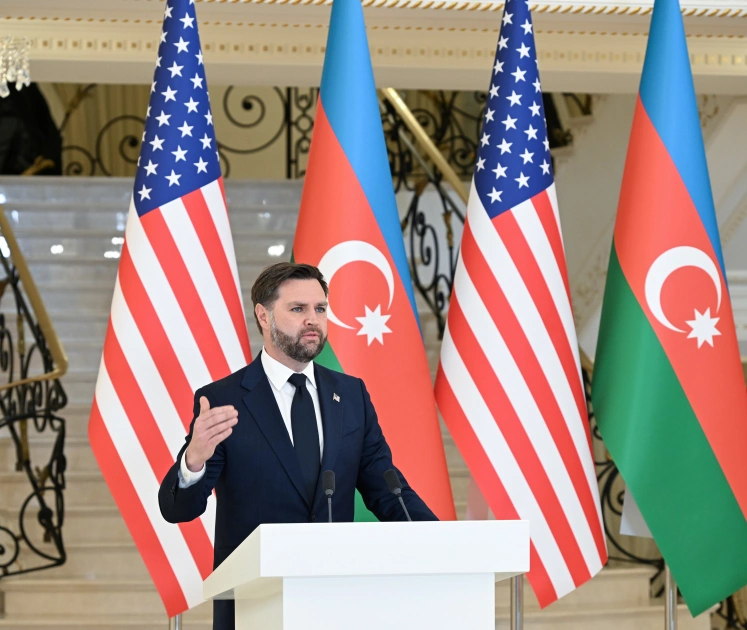 İlham Əliyevlə Cey Di Vens mətbuata bəyanatlarla çıxış ediblər - FOTO - YENİLƏNİB
