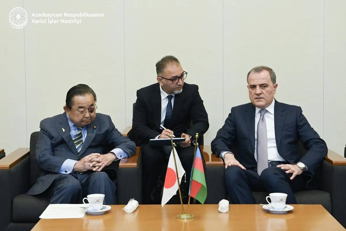 Ceyhun Bayramov yaponiyalı parlamentarilərlə müzakirə apardı – FOTOLAR