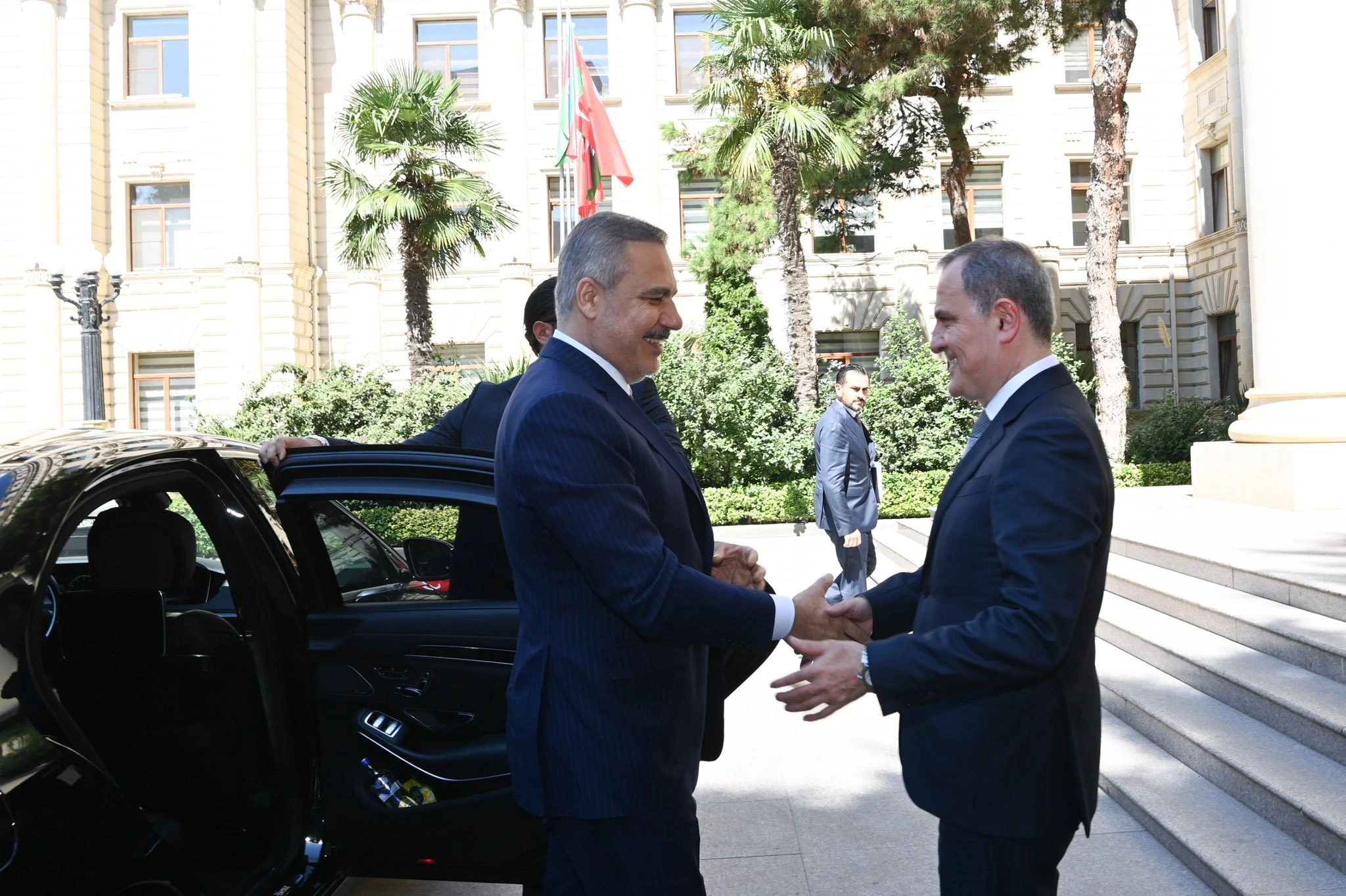 Azərbaycan və Türkiyə XİN rəhbərləri arasında təkbətək görüş başladı - FOTO - YENİLƏNİB