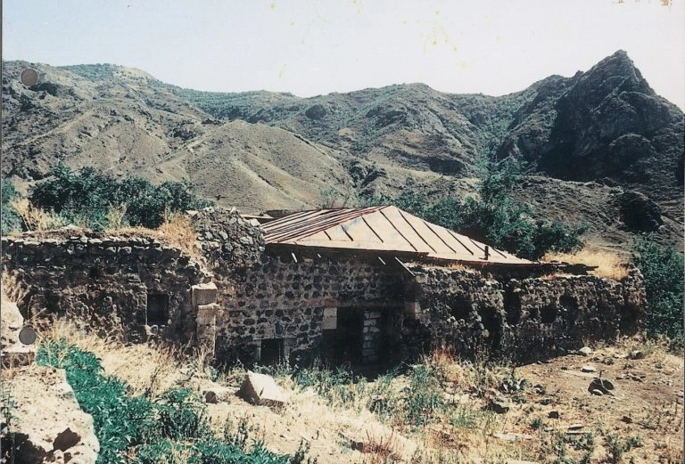 “Zaur Baxşəliyevin aşıq babası bizə dastan danışardı, hamımız o sarayda doğulmuşuq” - Həmzə Soltan bəy Qaraçorun nəslinin nümayəndəsi - FOTO+ÖZƏL