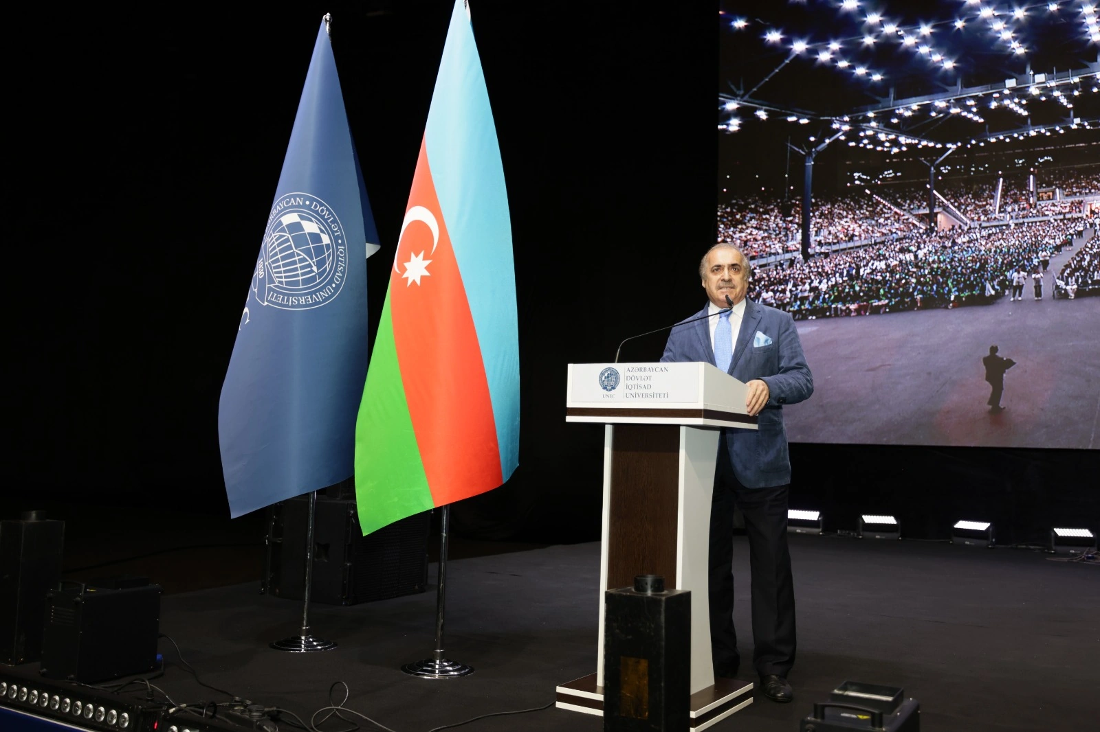UNEC-in təntənəli Məzun Günü keçirilib: 6091 tələbə məzun olub - FOTO