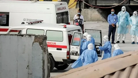 Kruiz gəmisində ölümcül virus yayılıb: Kanar adaları layneri qəbul etmək istəmir - BBC