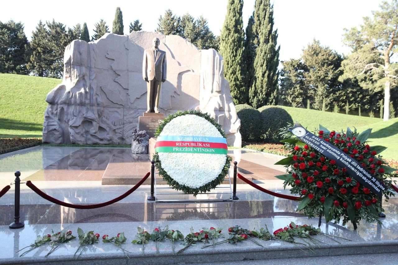 BSU-da “Dil-dialoq məkanı kimi: Azərbaycan - Polşa münasibətləri” mövzusunda konfrans keçirilib - FOTO