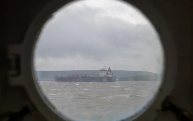 Oman sahillərində tankerə hücum: İki dənizçi itkin düşüb