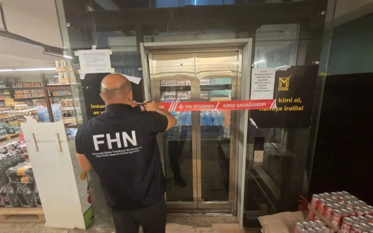 Marketin liftinin fəaliyyəti dayandırıldı - VİDEO