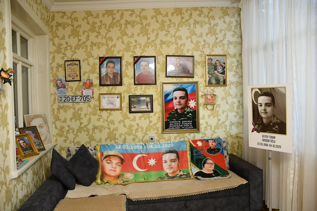 “Sanki tələsirdi...” – Gəncədə şəhid olan Tunarın anasından ürəkdağlayan XATİRƏ