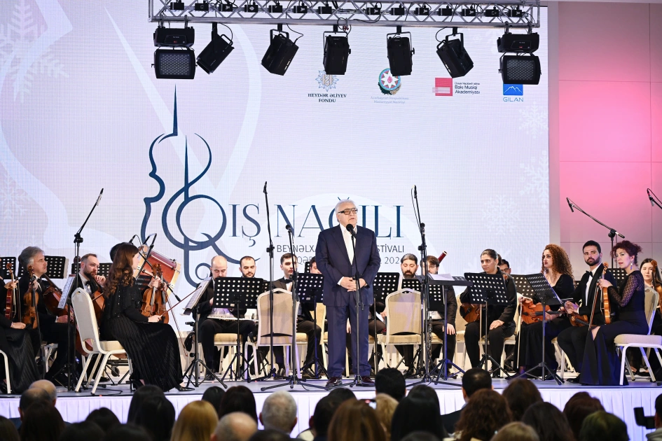 Leyla Əliyeva “Qış nağılı”nın açılışında - Fotolar
