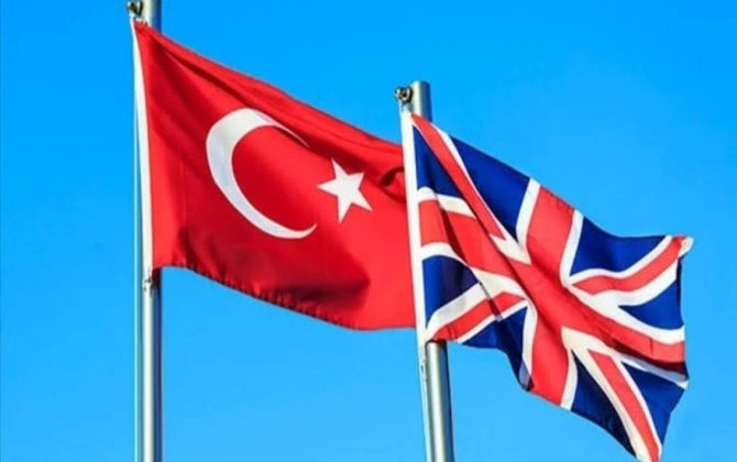 Türkiyə və Böyük Britaniya arasında təhlükəsizlik və müdafiə tərəfdaşlığı müqaviləsi imzalanıb