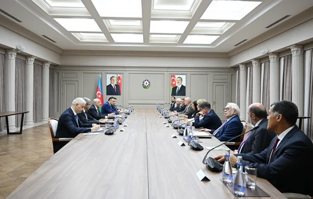 Əli Əsədov beynəlxalq və xarici ölkələrin paralimpiya komitələrinin rəhbər şəxsləri ilə görüşüb - FOTO