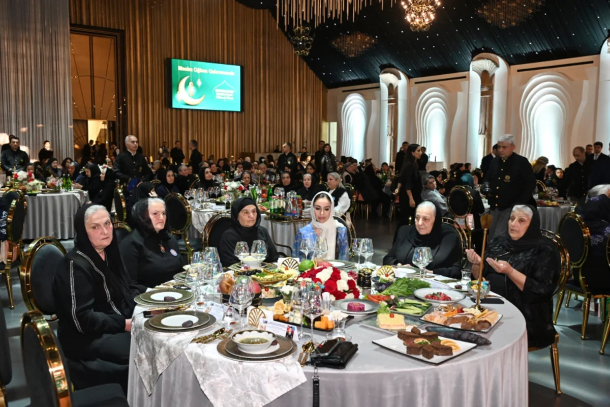 Şəhid analarının iştirakı ilə iftar süfrəsi təşkil olunub - FOTO