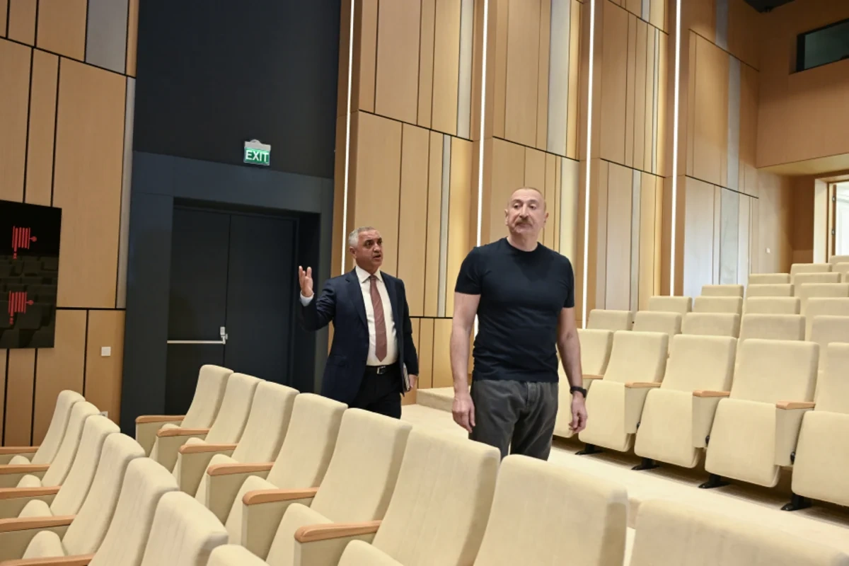 Prezident Xankəndidə əsaslı şəkildə yenidən qurulmuş Mədəniyyət Mərkəzinin açılışında - FOTO