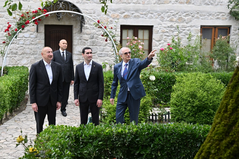 Prezidentlər Şuşada Bülbülün ev-muzeyində oldular – FOTOLAR