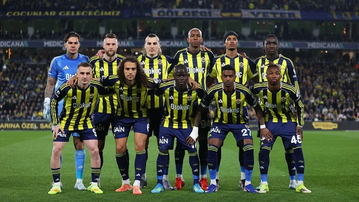 "Fənərbağça"da heyət təmizliyi başa çatır: Daha üç futbolçu gedir