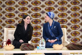 Leyla Əliyeva Türkmənistan milli mətbəxinə həsr olunan sərgidə iştirak edib - FOTO