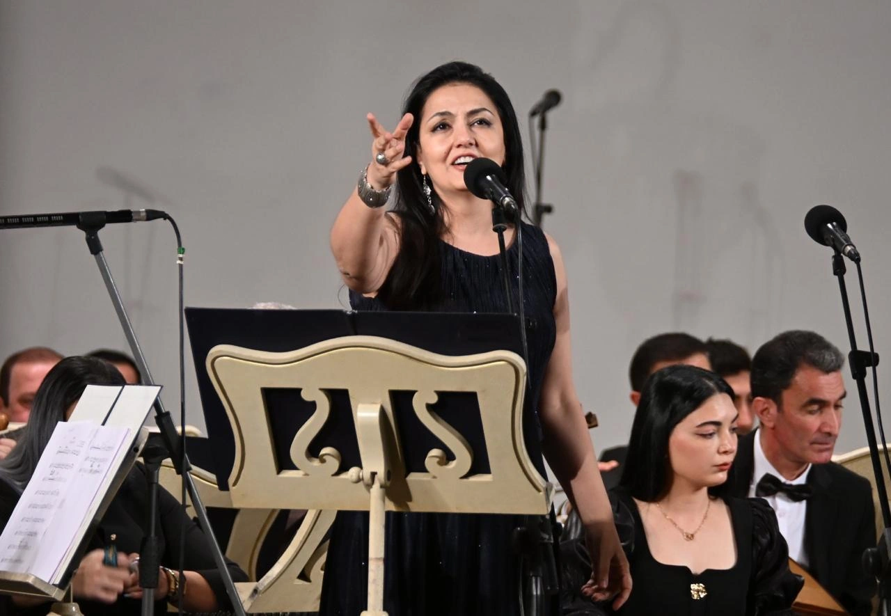 Xalq şairi Fikrət Qocanın 90 illiyinə həsr olunan konsert keçirildi - FOTOLAR