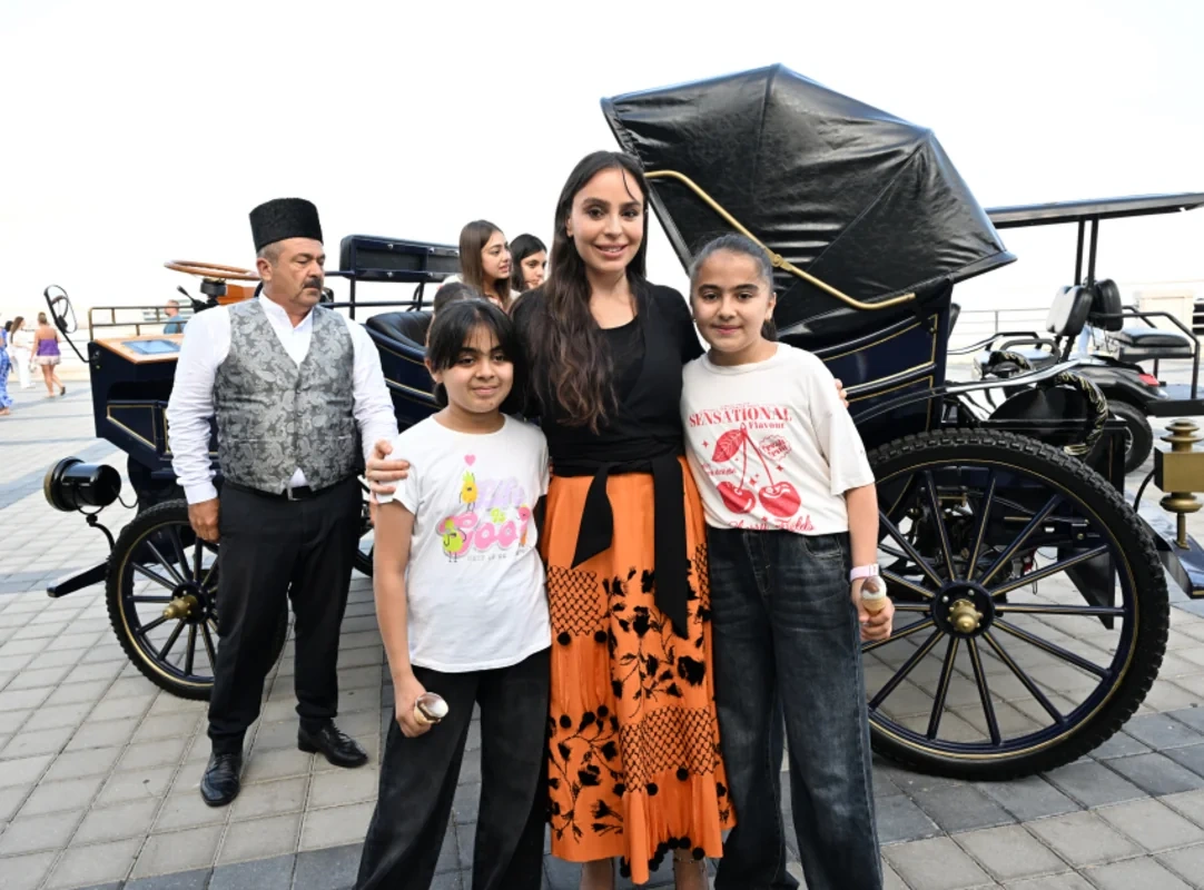 Leyla və Arzu Əliyevalar Dənizkənarı Milli Parkda açılış və təqdimat mərasimlərində - FOTO