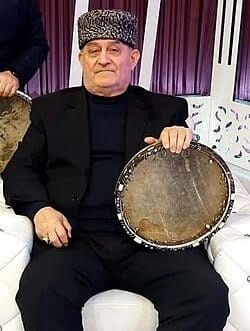 Aqil Məlikovun oğlundan atasının səhhəti haqda son dəqiqə AÇIQLAMASI: “Həkimlər dedi ki, ürəyi partlaya bilərdi, şükür edin ki, yaşayır”-FOTO+ÖZƏL