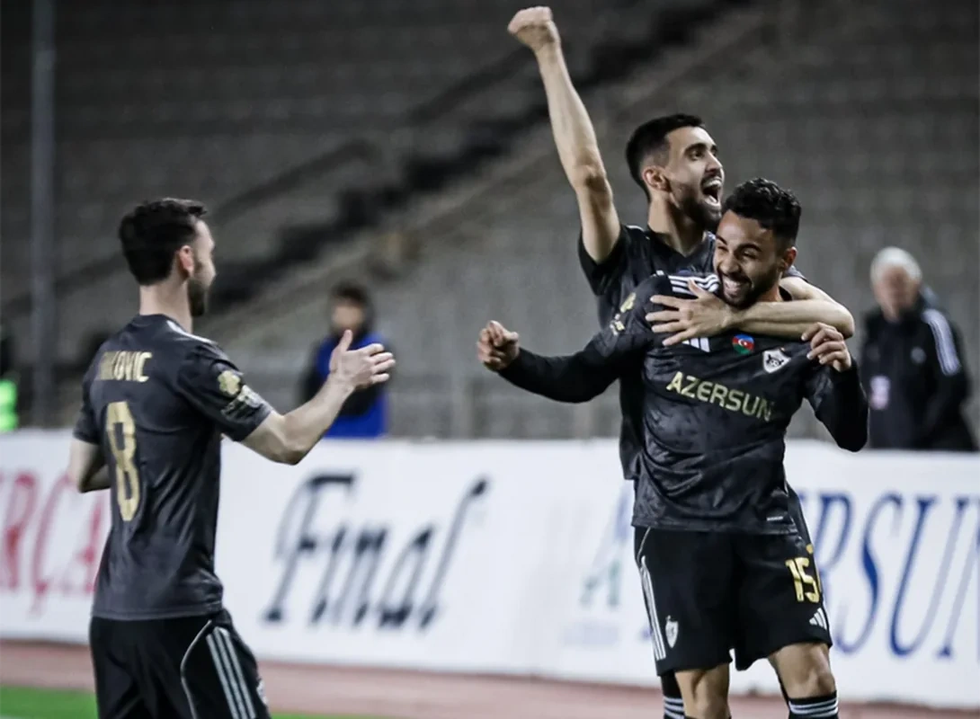 Leandro Andrade "Qarabağ"da yubiley qoluna imza atdı
