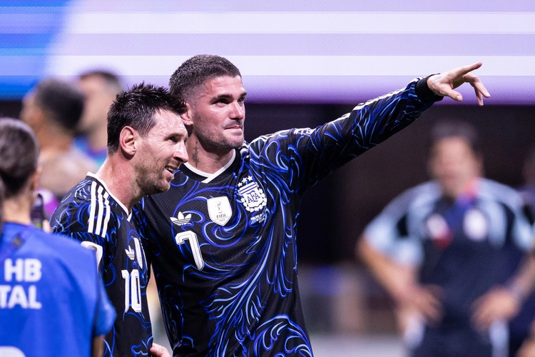 Messi fenomeni və Skaloninin düsturu - Argentinanı ardıcıl ikinci dünya çempionatı finalına aparan üç qərar - "БИЗНЕС Online"
