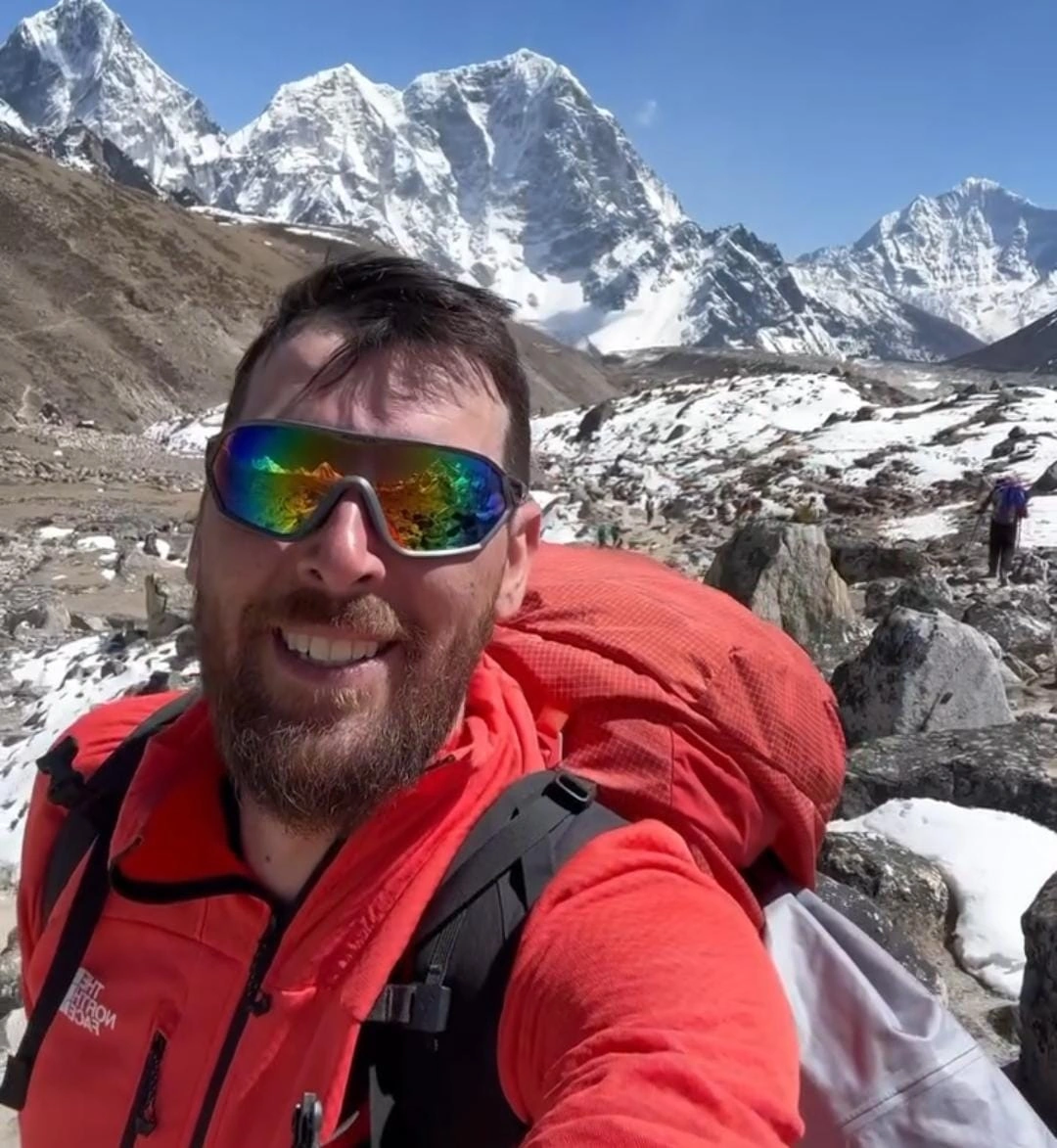 “Dolu fırtınası oldu, duman gəldi, insan özünü buz çatlarının üzərində tapa bilərdi” - alpinist qarşılaşdığı təhlükədən danışdı-FOTO+ÖZƏL