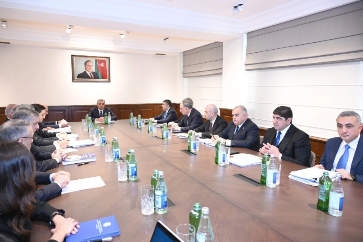 Korrupsiyaya qarşı mübarizə üzrə Komissiyasının iclası keçirilib - FOTO