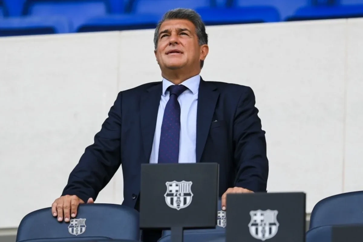 Laporta "Barselona"da prezidentlik vəzifəsinin icrasına başladı