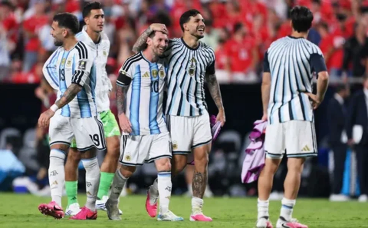 Argentina millisinin DÇ-dən kənarlaşdırılması üçün petisiya 10 milyon imza topladı