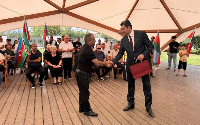 Köç karvanları Xankəndi, Xocalı və Ağdərəyə çatdı, açarlar təqdim edildi