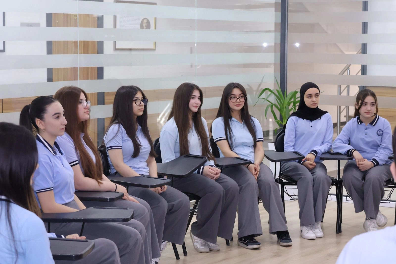 BSU-da abituriyentlər üçün fürsət: maarifləndirici infoturlar başlayıb - FOTO