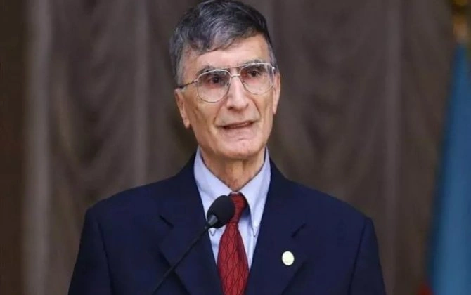 İlham Əliyevin təltif etdiyi Əziz Səncər KİMDİR? - Futbolçu olacaqdı, alim oldu