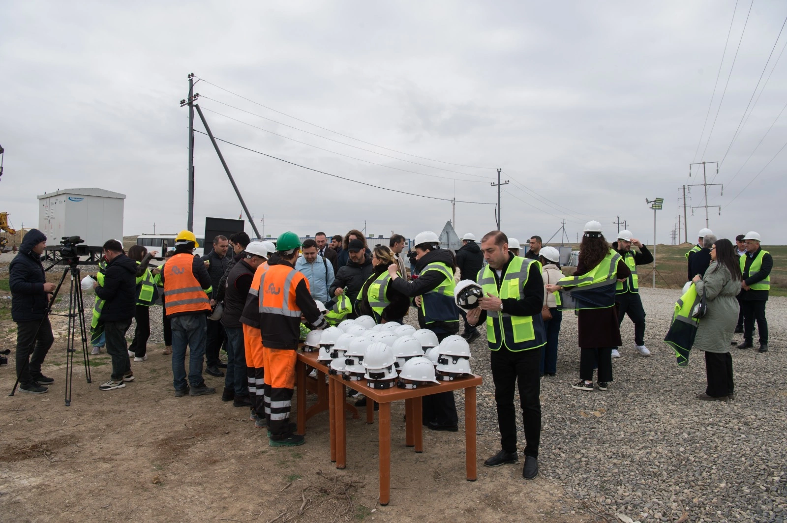 Tullantı sutəmizləyici qurğunun və kollektorun tikinti ərazisinə mediatur təşkil olundu - FOTO/VİDEO